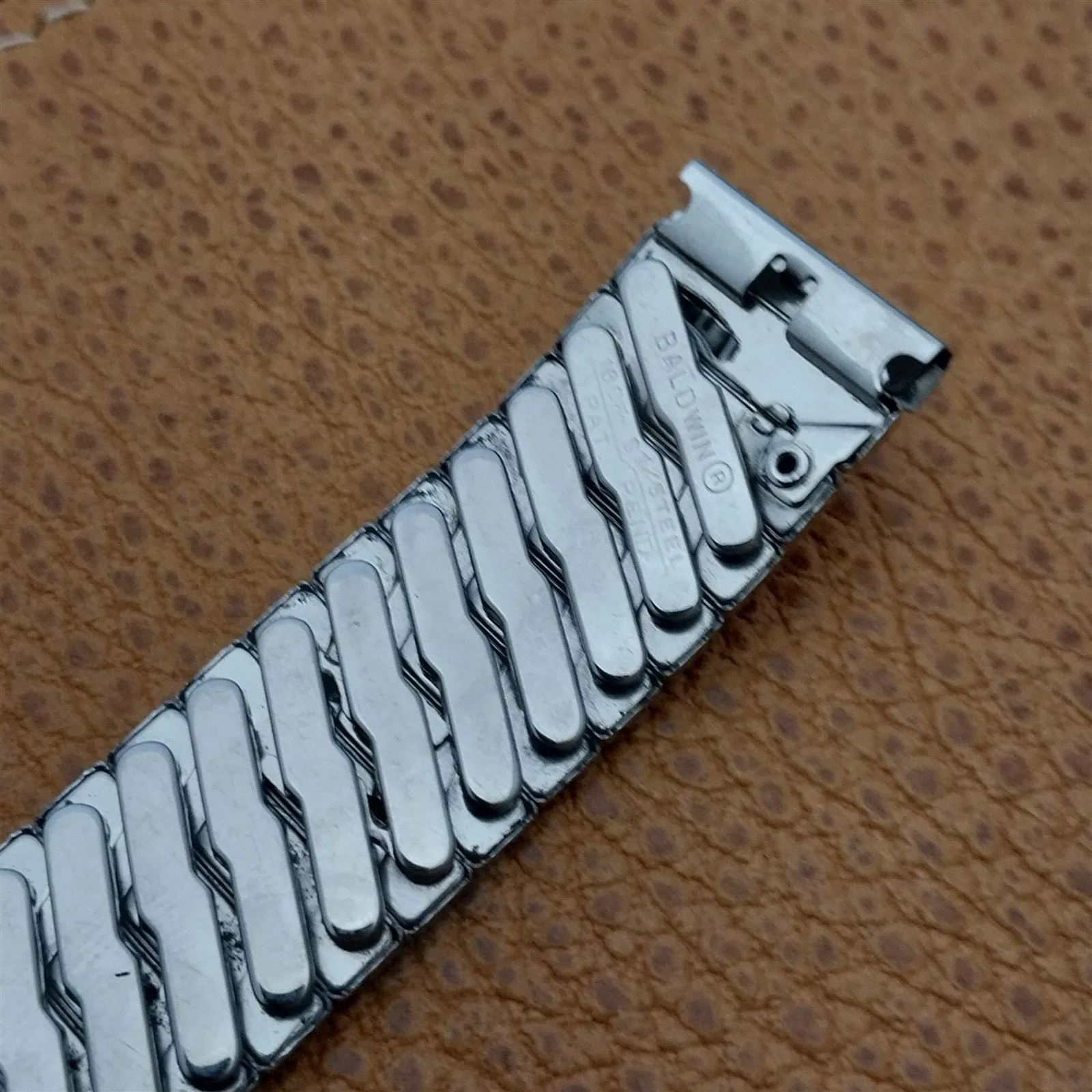 11/16" 17.2mm Stainless Steel Scissor-Expansion Unused 1960s Vintage Watch Band