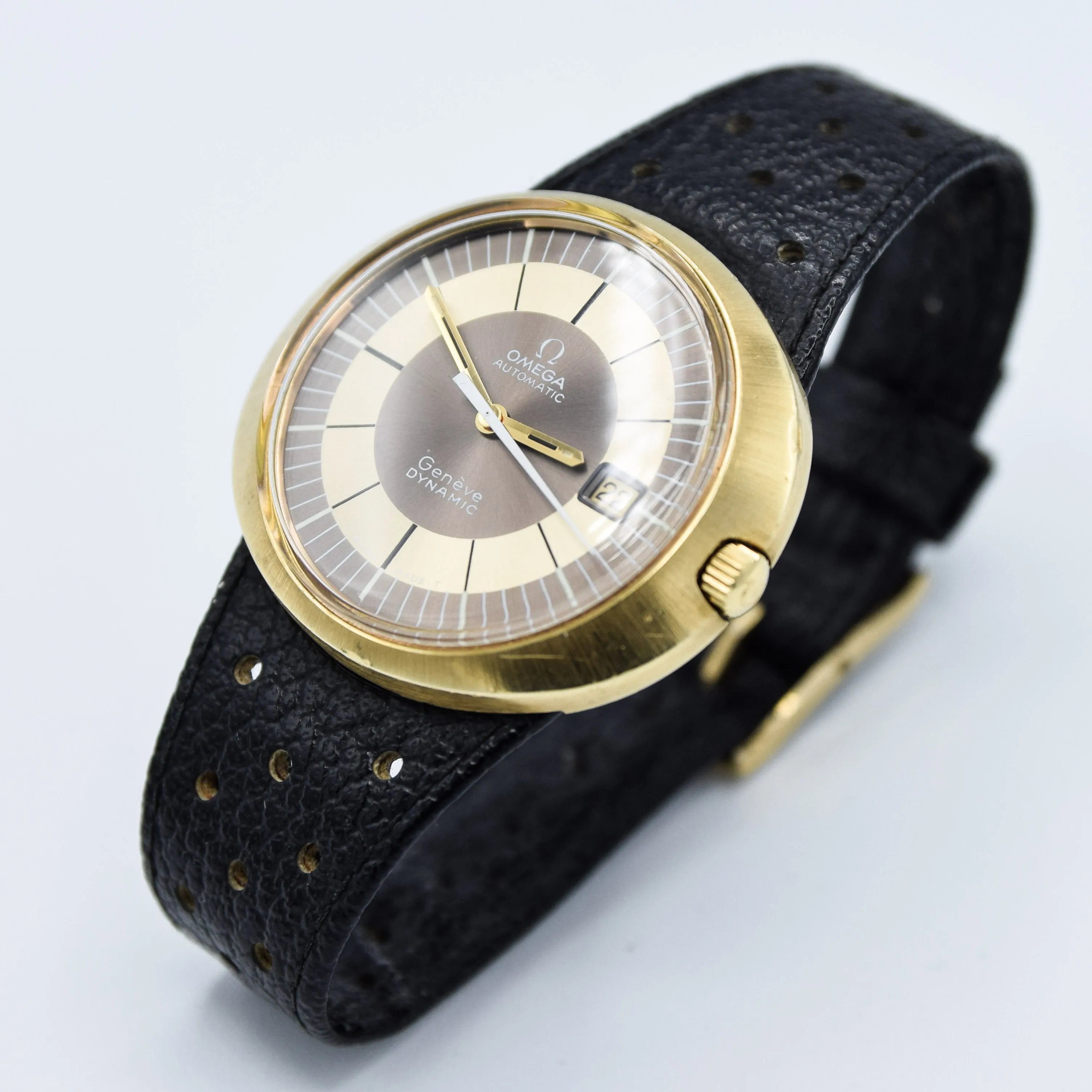 1970 Omega Geneve Dynamic Automatic Date with Gorgeous Two Tone Dial Model 166.039 in Gold Capped Case