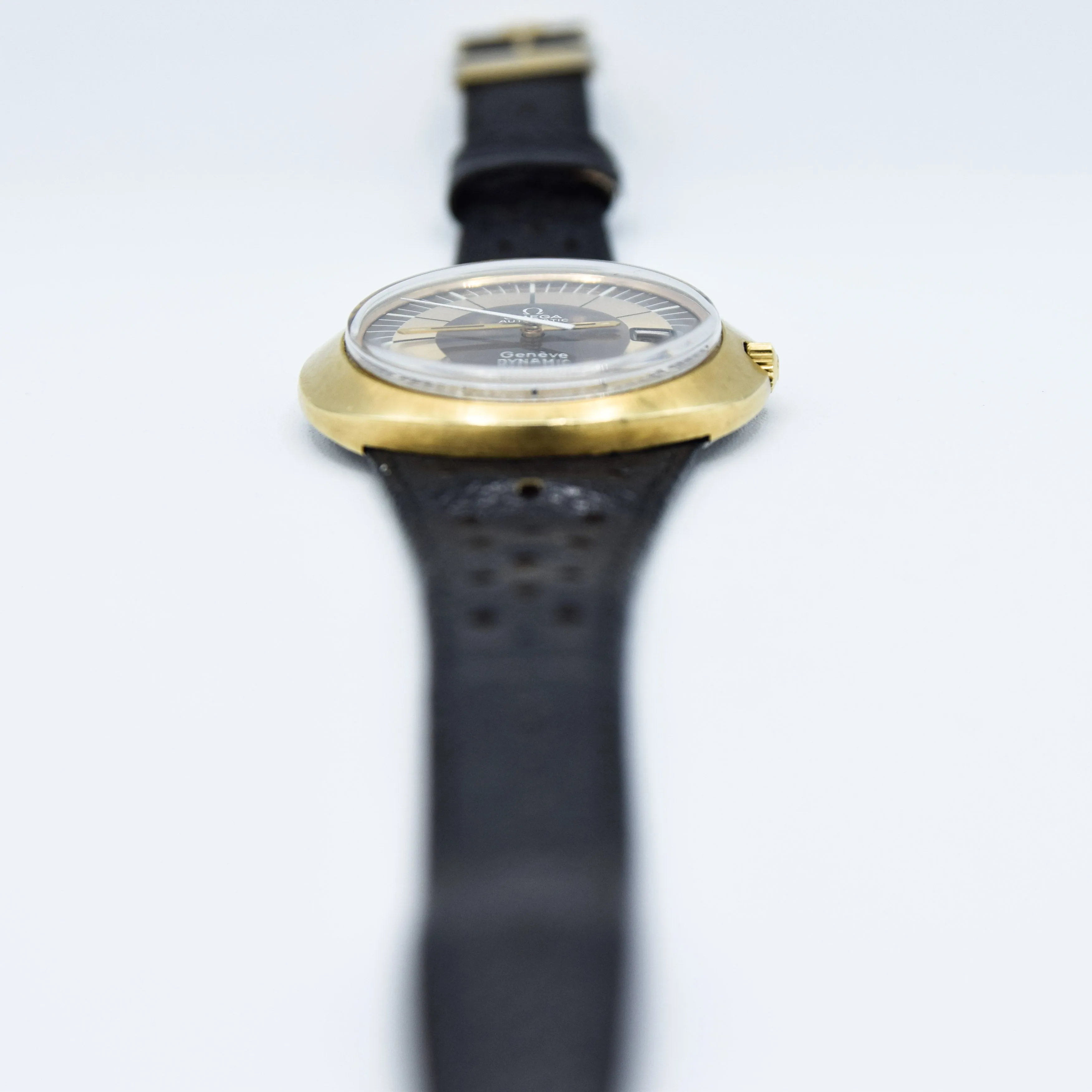 1970 Omega Geneve Dynamic Automatic Date with Gorgeous Two Tone Dial Model 166.039 in Gold Capped Case