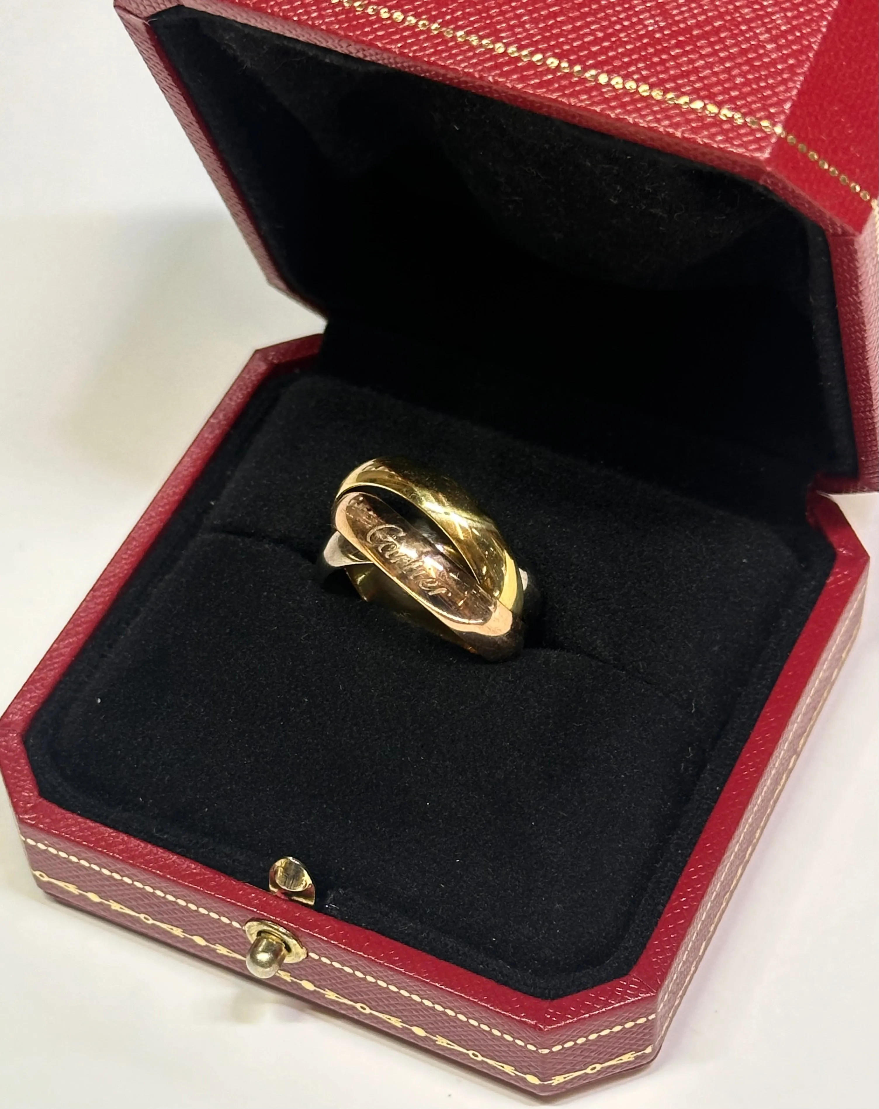 CARTIER 18K YELLOW WHITE & ROSE GOLD TRINITY RING - $6K APR w/ CoA!