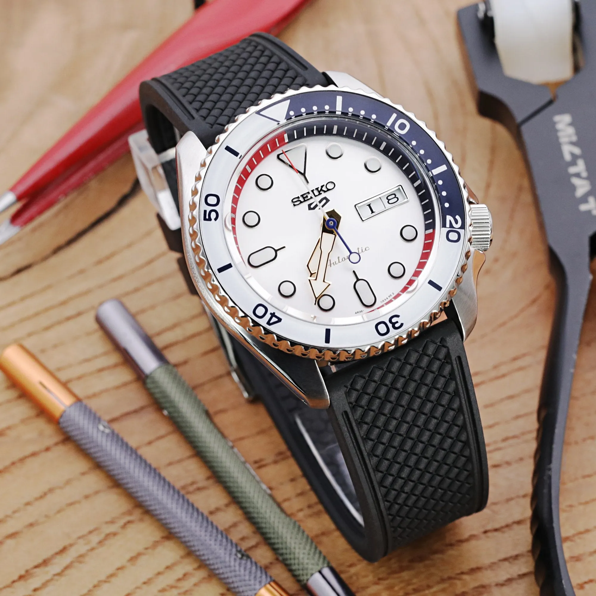 HONEY Black FKM Quick Release Rubber Strap, 20mm or 22mm