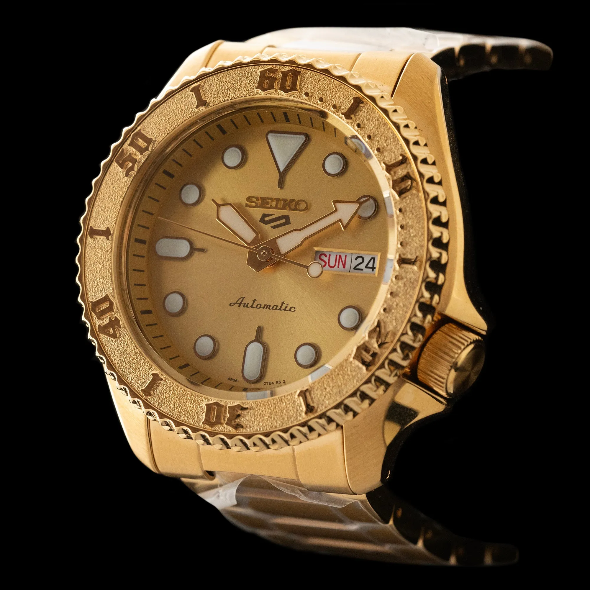 Seiko 5 - Sports Gold SRPE74K